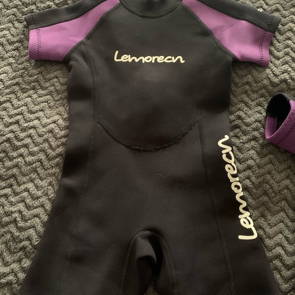 Set of wetsuits - Picture 3 of 5